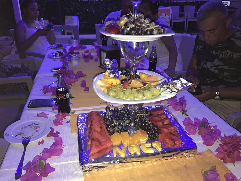 鲁玛娜酒店 阿纳穆尔 外观 照片
